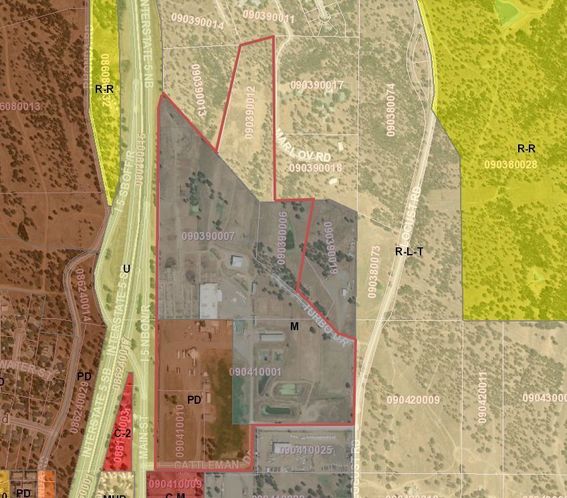 Shasta Livestock Auction Yard: 3905 & 3917 Main Street, Cottonwood, CA 96022